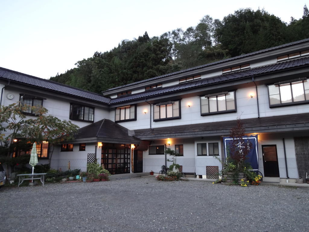 Отель Mizubasho No Yado Higashi Katashina Экстерьер фото